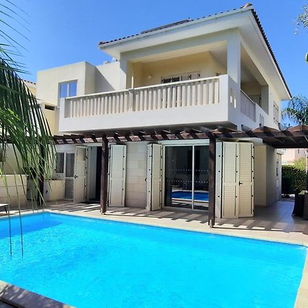 Villa Larnaca Bay Resort Voroklini Bagian luar foto
