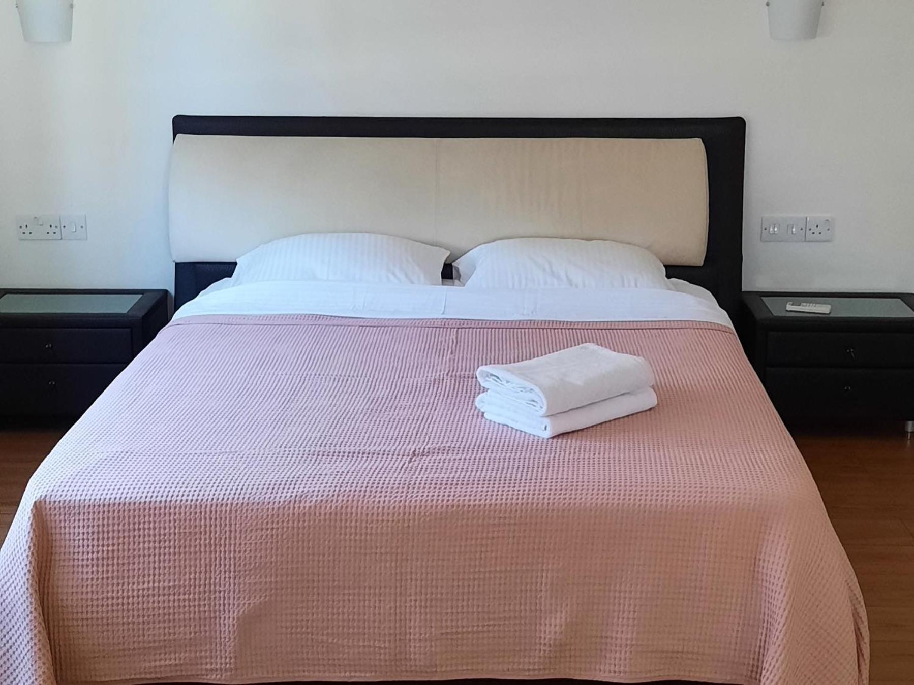 Villa Larnaca Bay Resort Voroklini Bagian luar foto